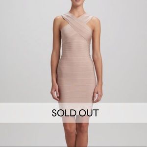 Herve Leger
Cross-Front Bandage Dress